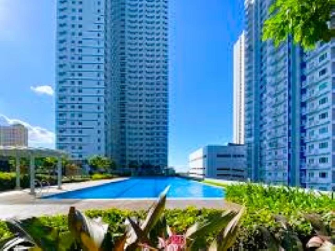 Grass Residences Tower 5 Sm North Qc Манила Экстерьер фото